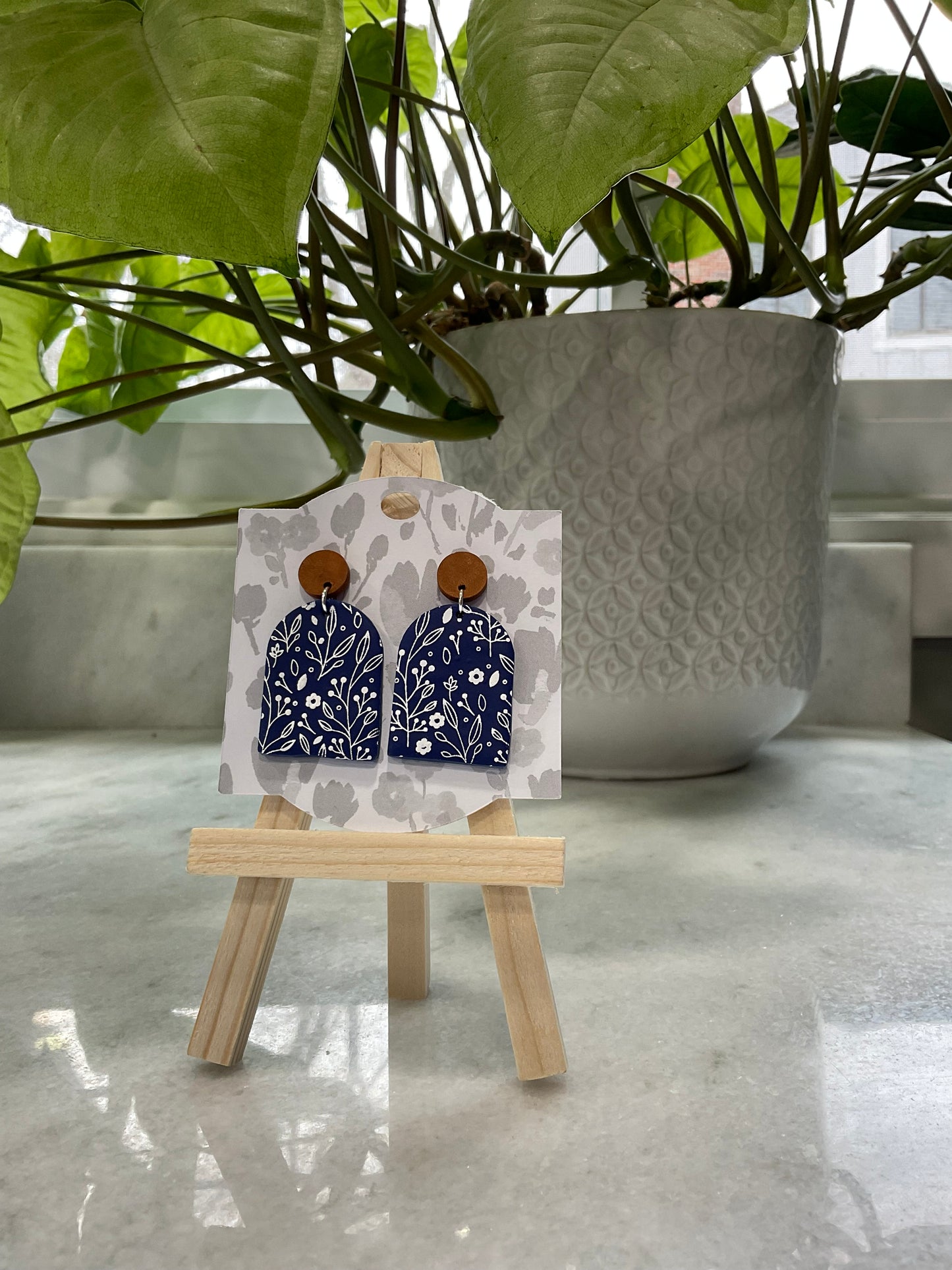 Navy Floral Naomi