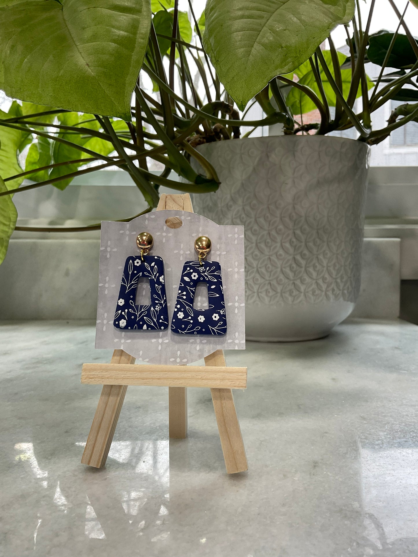 Navy Floral Roseanne