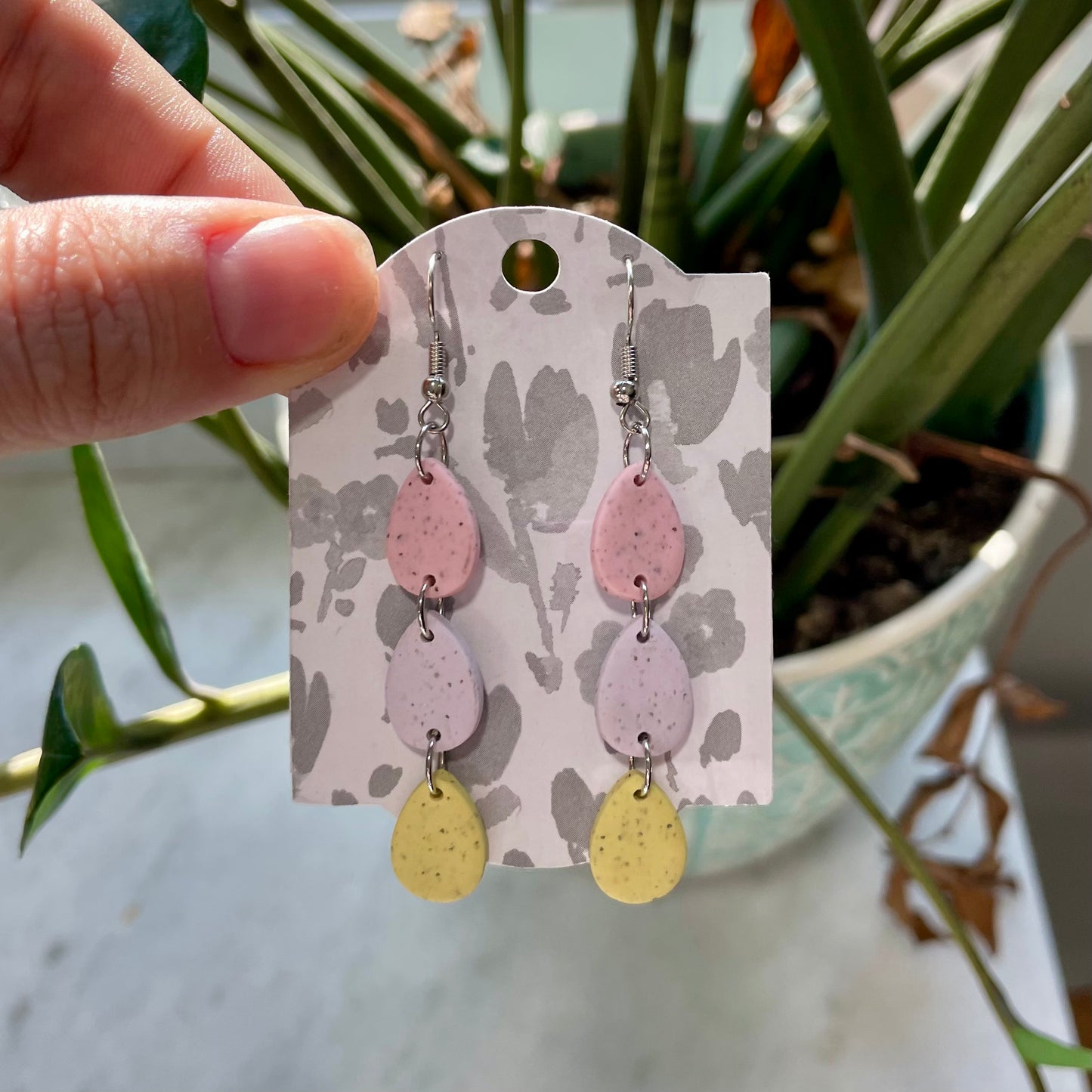 Egg Dangles