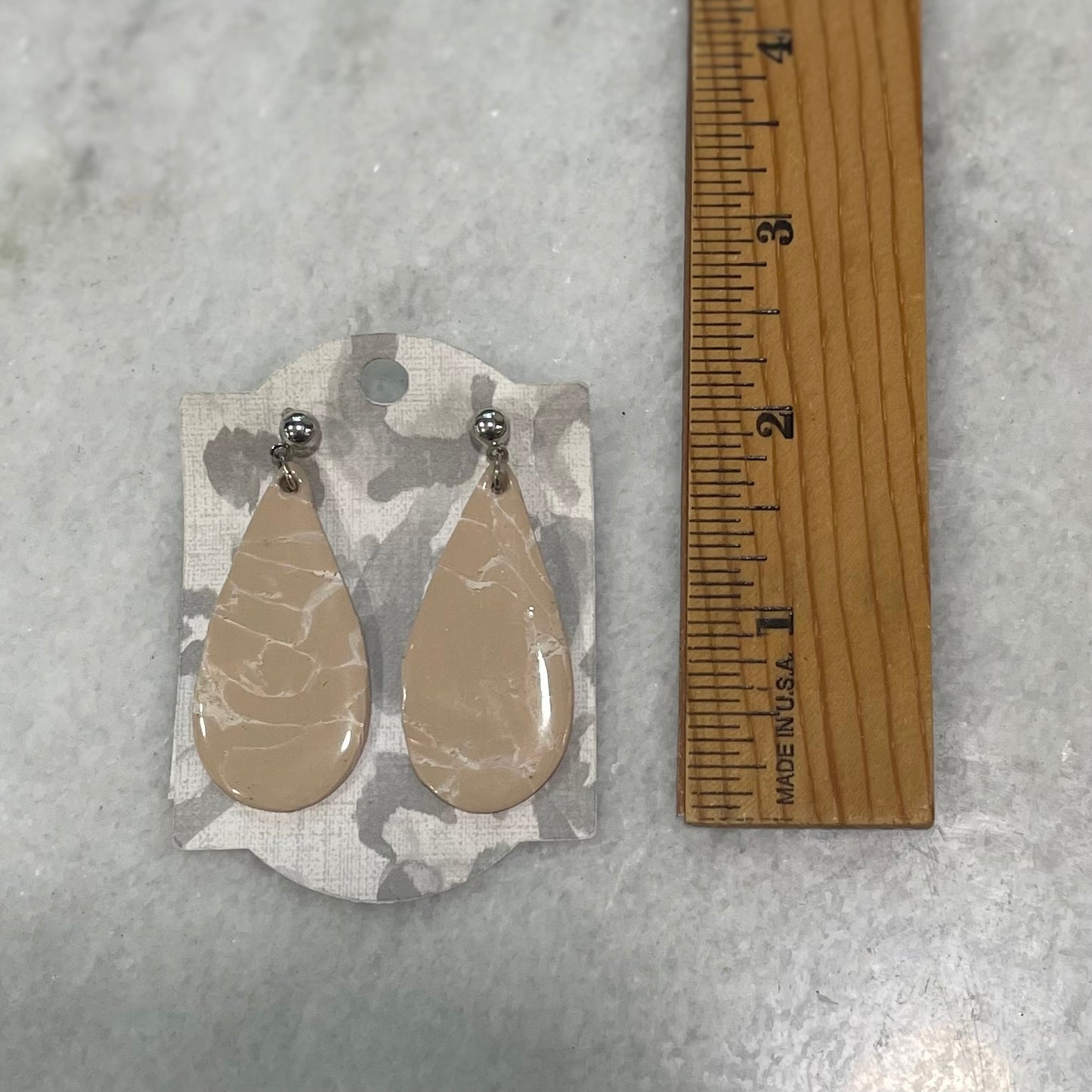 Tan Marble Ingrid