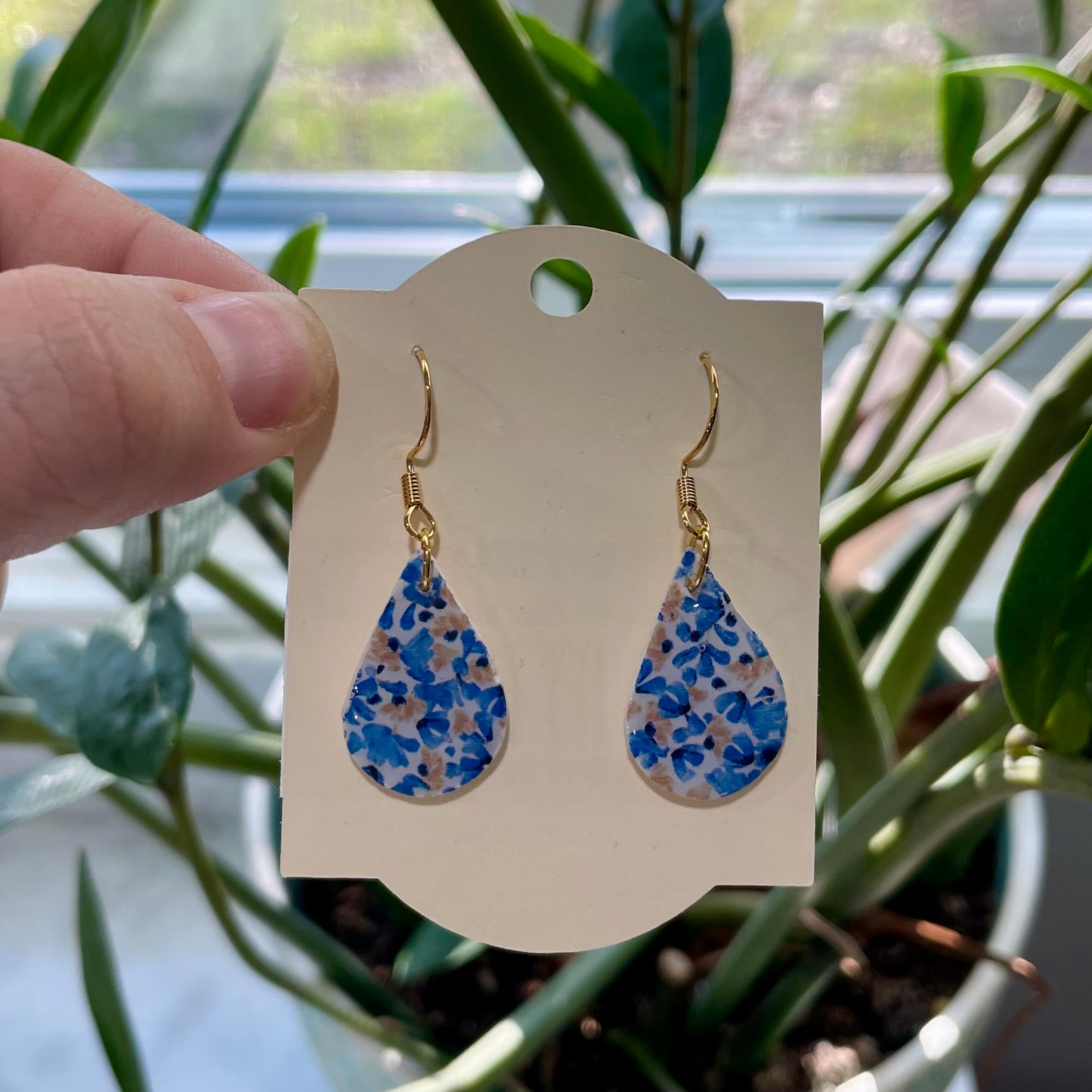 Dainty Blues Maryann