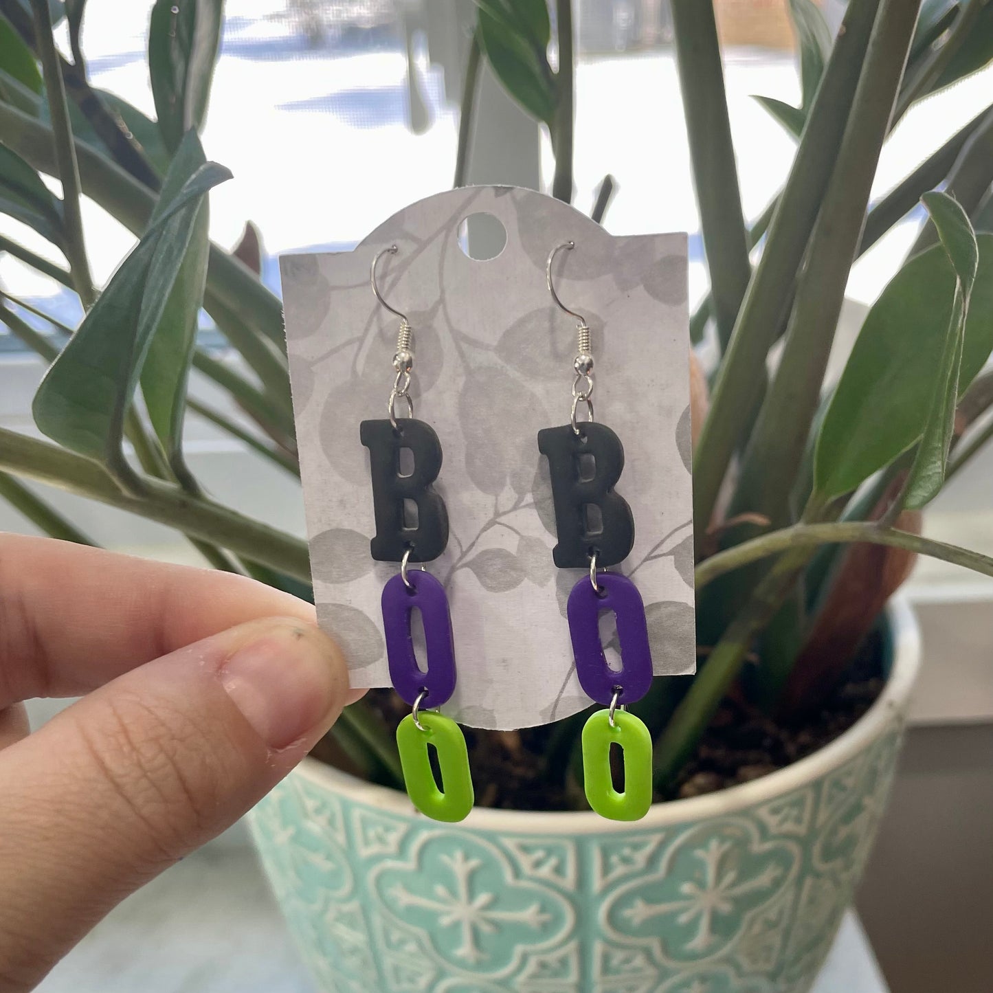 Boo Dangles