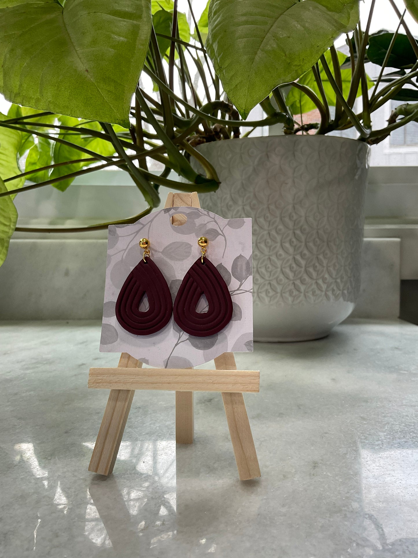 Maroon Deana