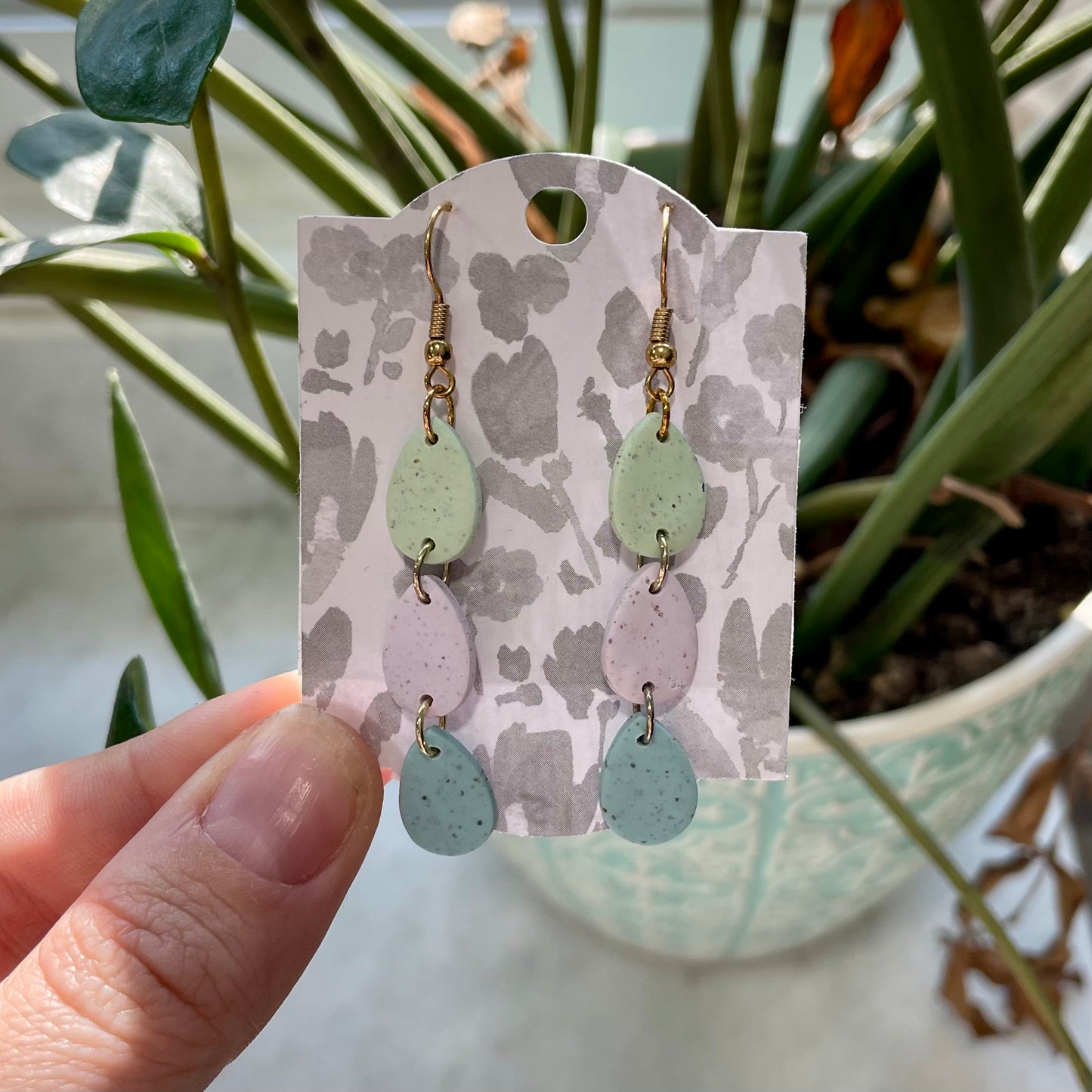 Egg Dangles