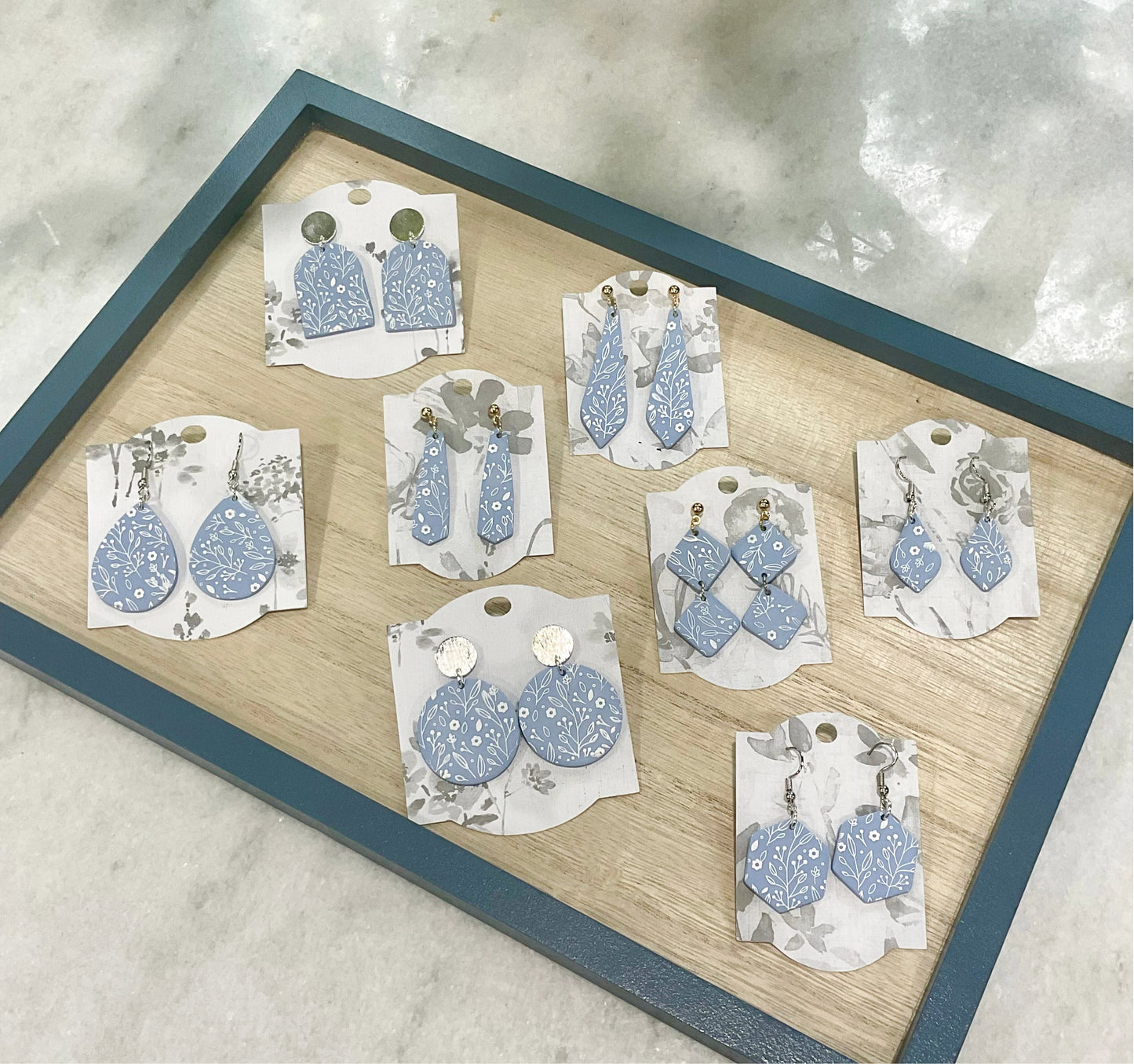 Periwinkle Floral Lambert