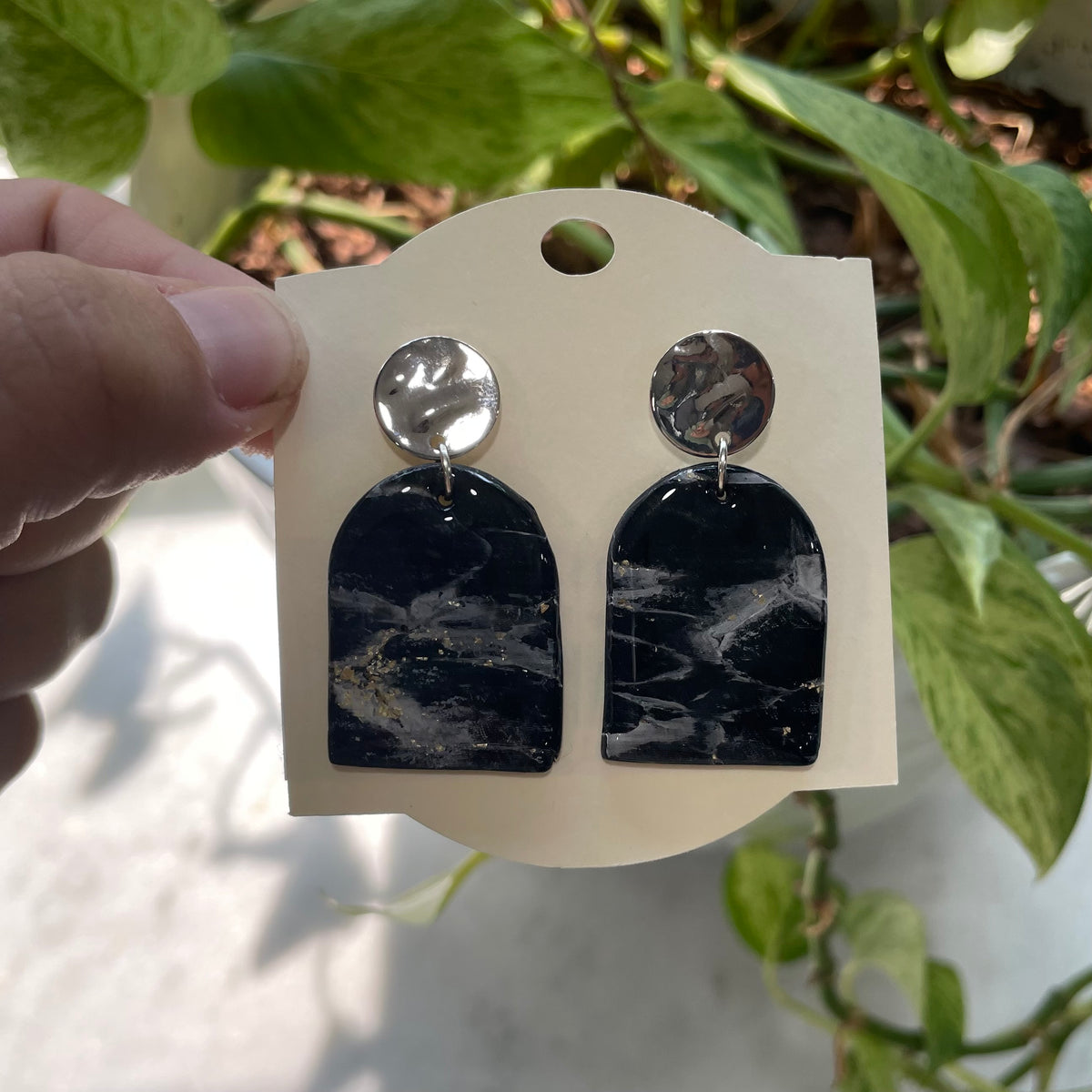 Black Marble Naomi