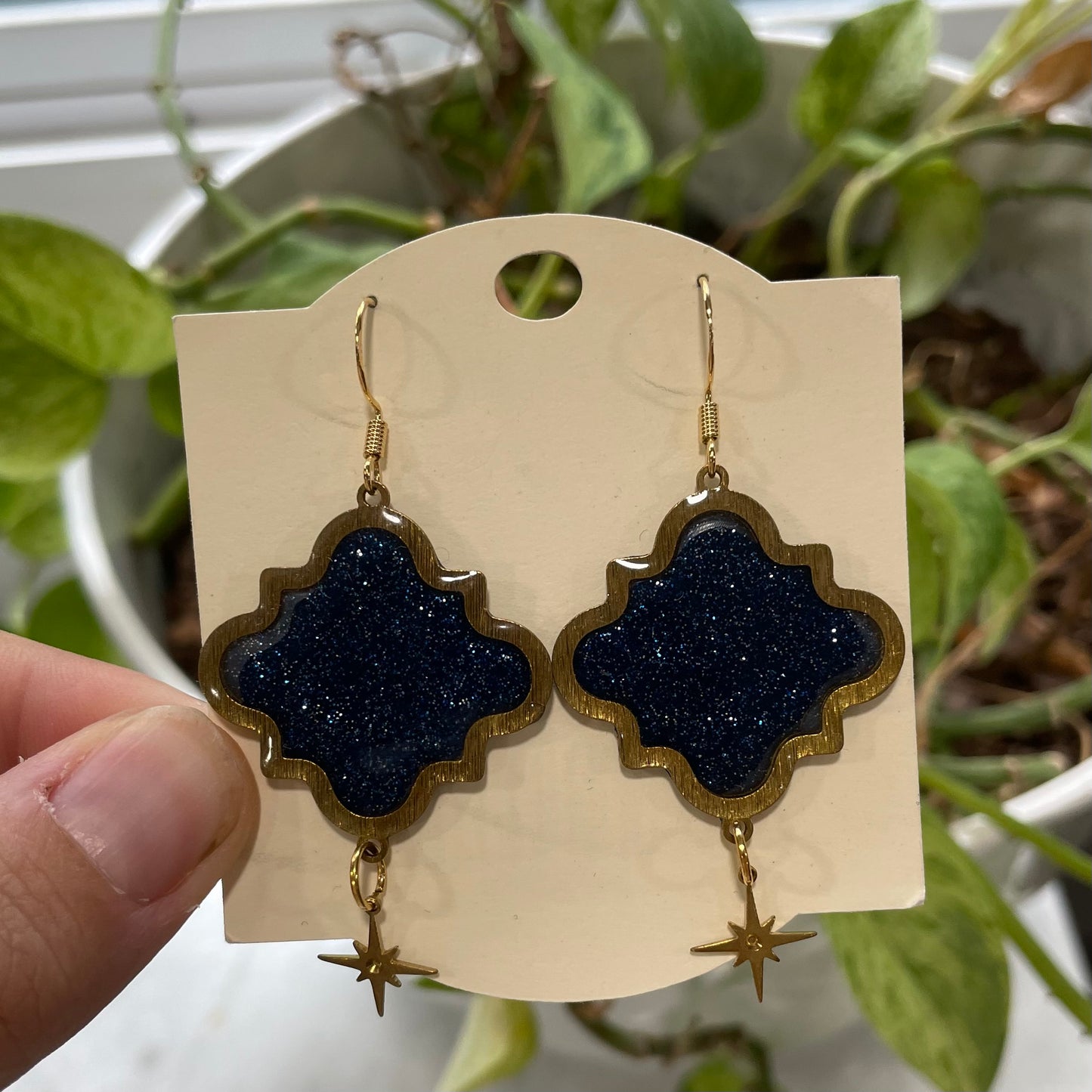 Bezeled Clover and Star
