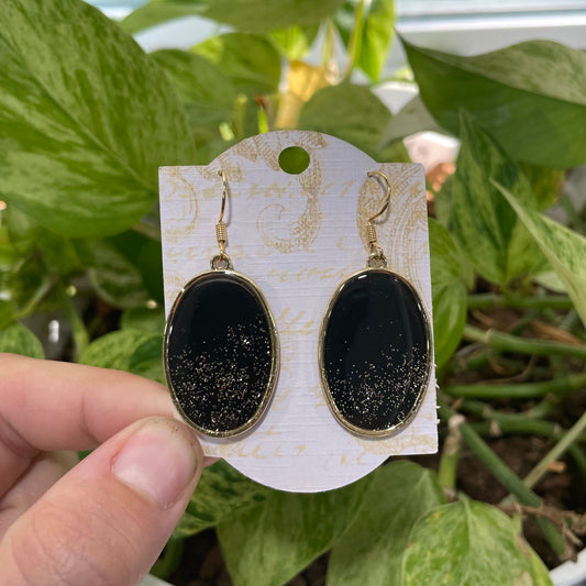 Sparkly Bezeled Oval
